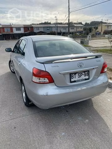 Toyota yaris sedan