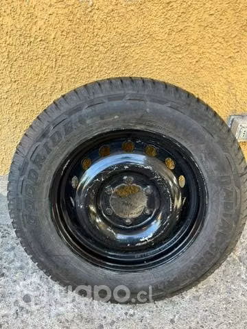 Llanta Toyota Hilux