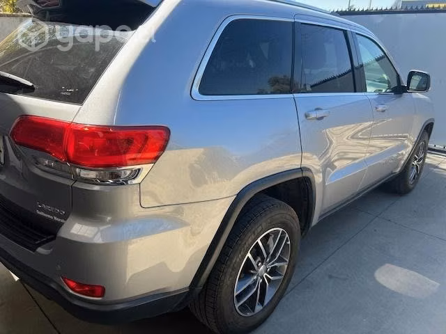 Jeep grand cherokee 2019 - unico dueño