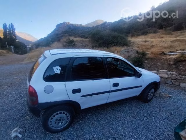 Se vende chevrolet corsa - Imagen 2