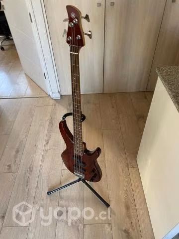 Bajo Yamaha TRBX174EW poco uso - Imagen 6