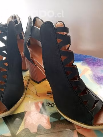 Zapato creativo y moderno