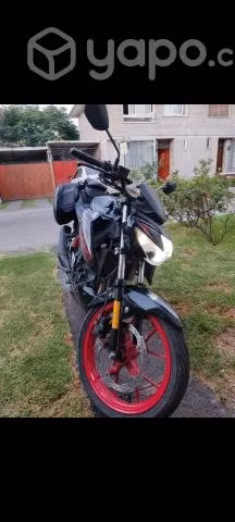 Moto Susuki GSX S - 150
