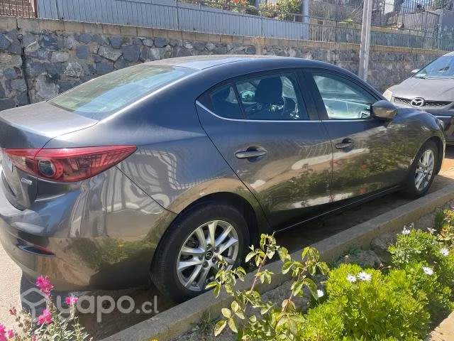 Mazda Mazda 3 2017 - Imagen 2