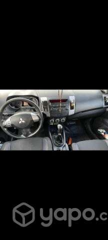 Vendo Mitsubishi Outlander año 2011 - Imagen 3