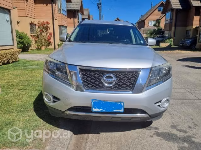 Nissan pathfinder 2017