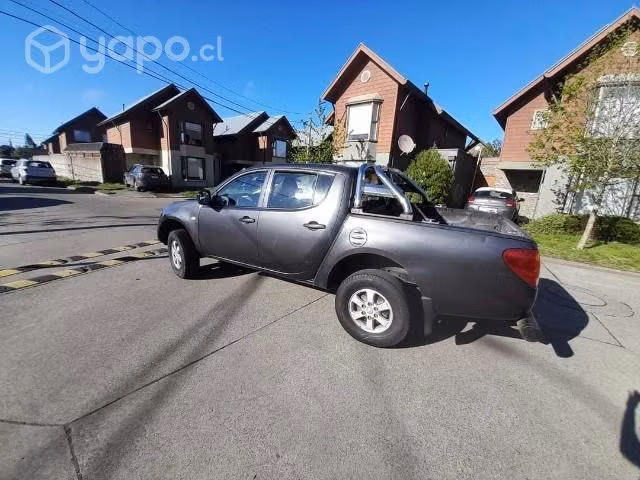Vendo Mitsubishi L200 - Imagen 3