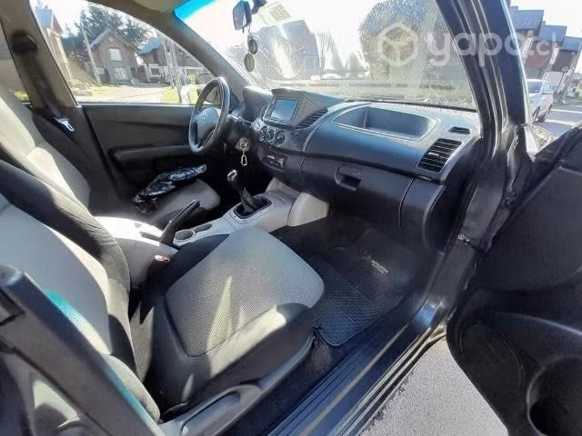 Vendo Mitsubishi L200 - Imagen 5