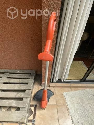 Orilladora eléctrica 400W Black&Decker