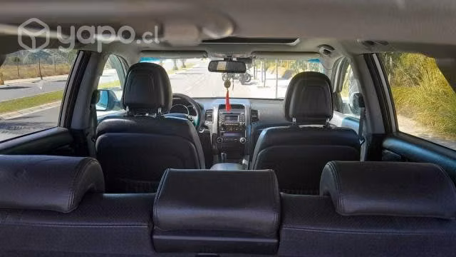 Kia motors sorento 2011