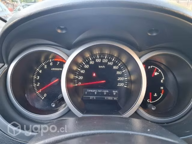 Suzuki Grand Nomade 2.4 , año 2016