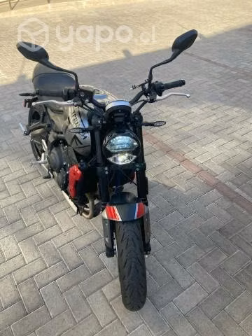 Triumph Trident 660 Año 2022 1500 km