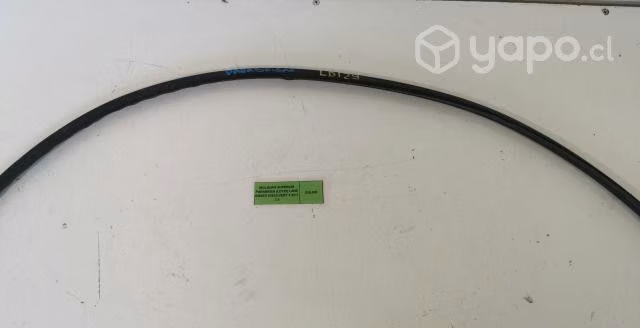Moldura Superior Parabrisas (LD129) Land Rover Dis