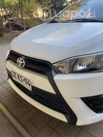 Toyota Yaris Sport 2018 Única dueña - Imagen 9