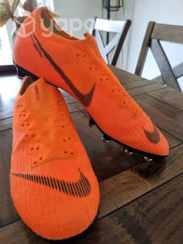 Zapato de futbol