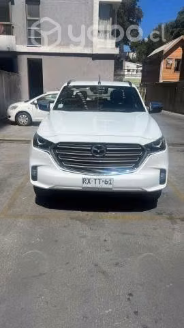 Camioneta Mazda único dueño