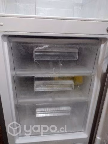 Refrigerador dos puertas semi nuevo