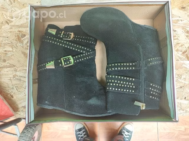 Botines y zapatos de mujer