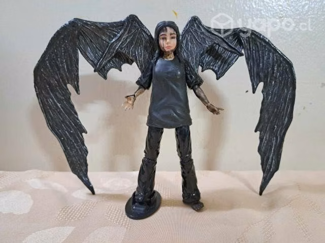 Figura de billie eilish: all good girls go to hell
