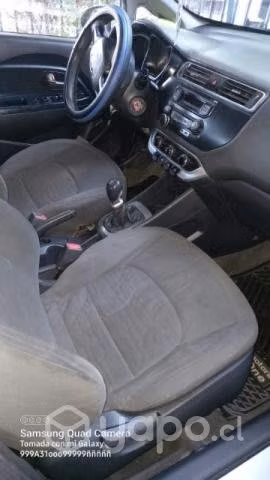 Vendo Kia Río 4
