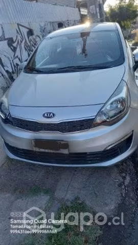 Vendo Kia Río 4