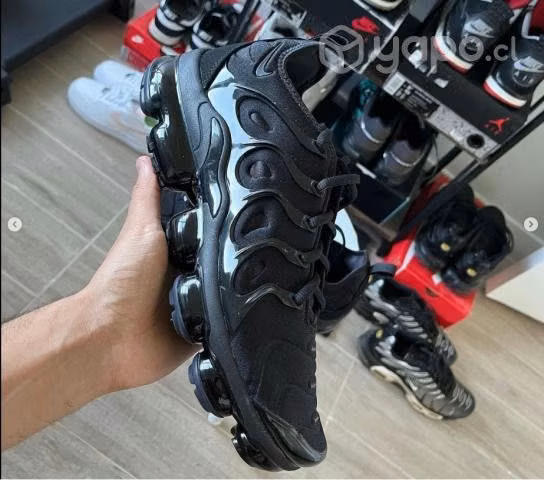Nike Air Vapormax Plus Fulll negritas