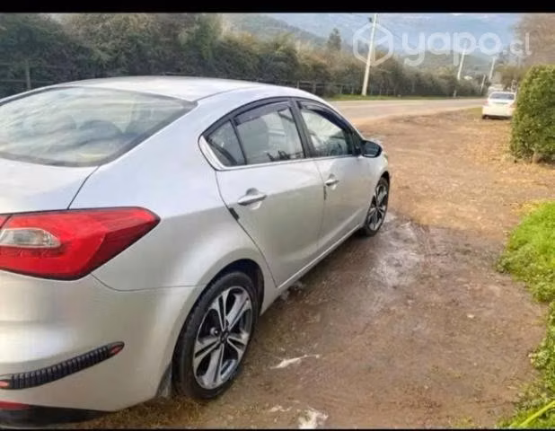Kia cerato 2014 automatico