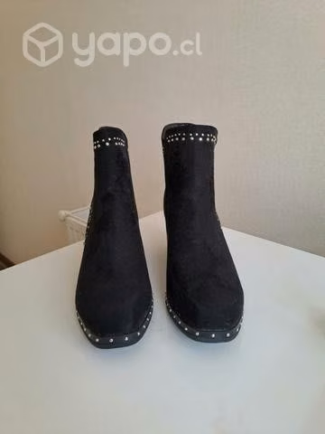 Botines negros