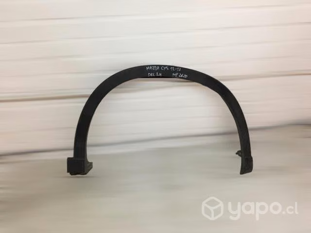 Moldura de rueda delantera rh mazda cx