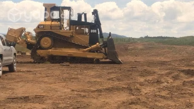 Se arrienda bulldozer d8 ,ax155