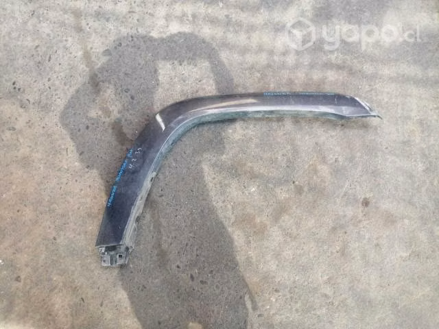 Moldura delantera derecha toyota 4runner original