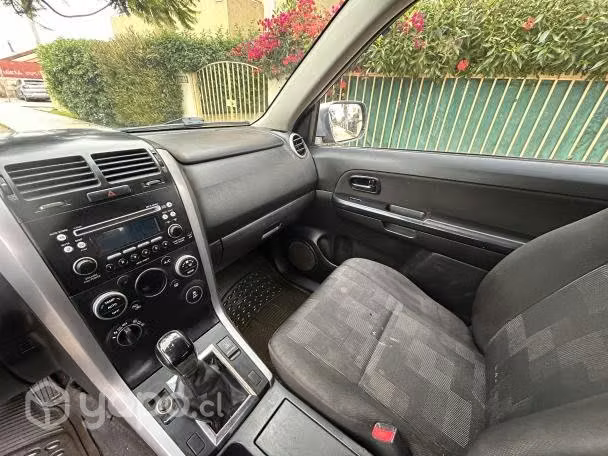 Suzuki grand vitara 2010