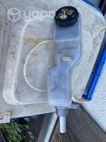Bomba de freno Mazda 3