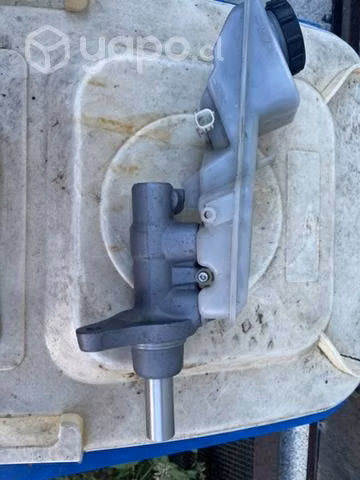 Bomba de freno Mazda 3