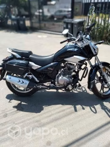 Vendo Moto Seminueva