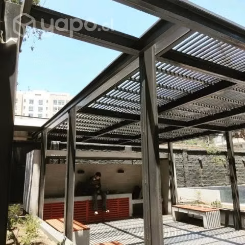 Todo en estructuras livianas y pesadas..