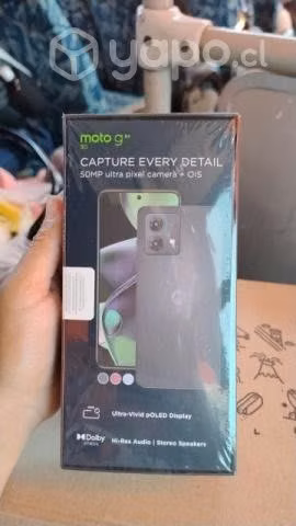 Moto g84 rojo nuevo con boleta - Imagen 2