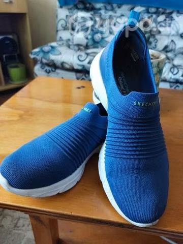 Zapatillas azules - Imagen 2