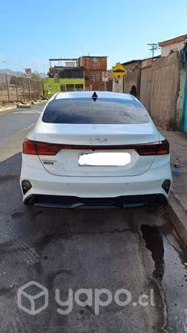 Se vende kia cerato 2023
