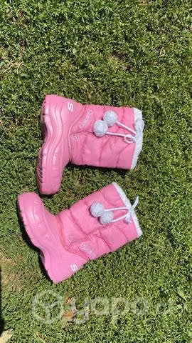 Botas de nieve skechers rosadas - Imagen 2