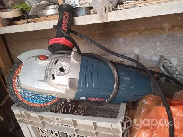 Máquina soldadora, esmeril y más