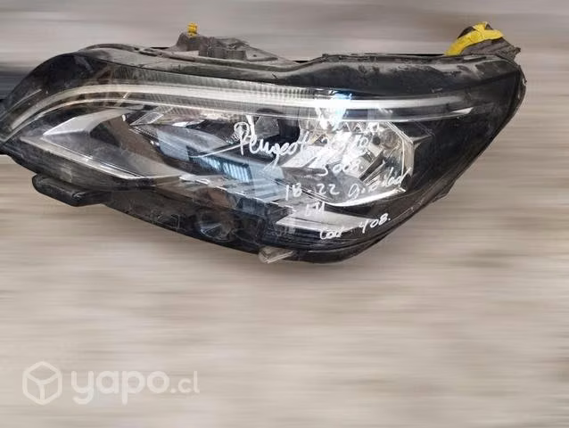 Foco óptico Lh Peugeot 3008 5008 2018 2022
