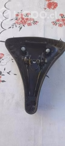 Asiento negro para bicicleta (genérico)