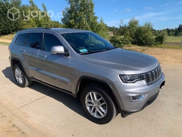 Vendo Jeep Grand Cherokee Laredo 4x4 3.6L V6