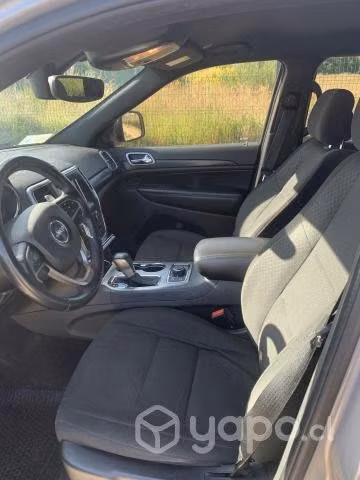 Vendo Jeep Grand Cherokee Laredo 4x4 3.6L V6