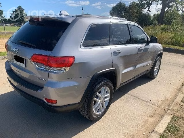 Vendo Jeep Grand Cherokee Laredo 4x4 3.6L V6