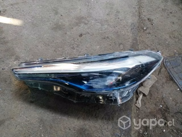 Optico izquierdo toyota corolla cross original