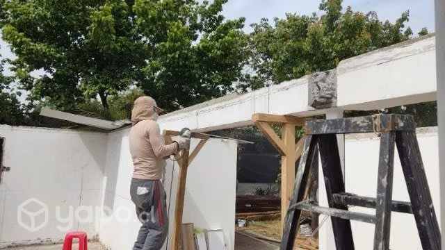Demolición, construcción, retiro de escombros