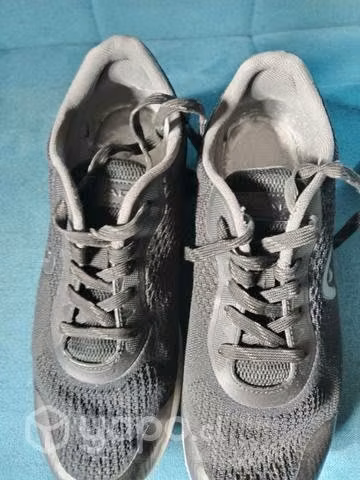 Zapatillas usadas excelente estado