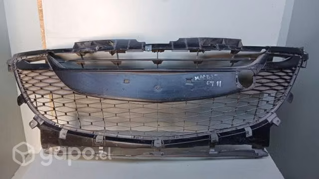 Mascara mazda 3 dmg repuestos 33.33